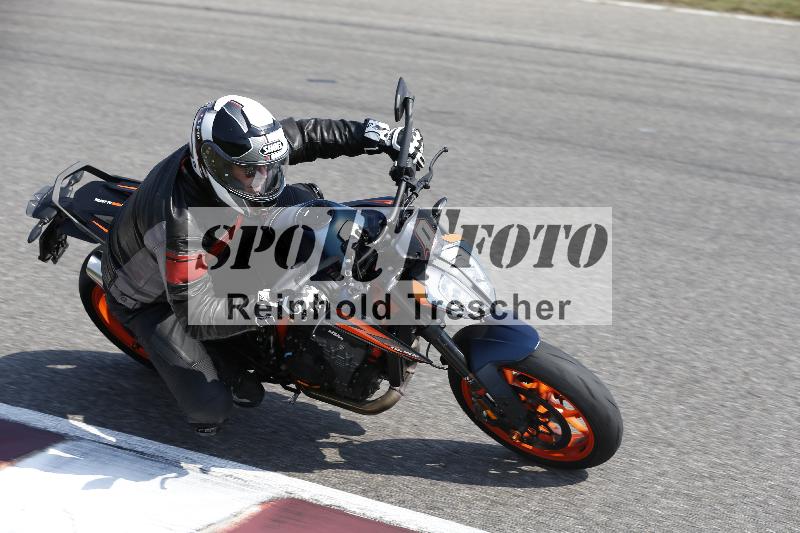 Archiv-2025/49 26.08.2025 Cornu Master School ADR/blau-bleu/0